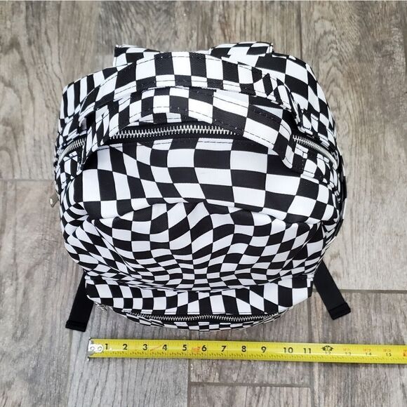 NWOT Black and white checkered backpack - Picture 3 of 12